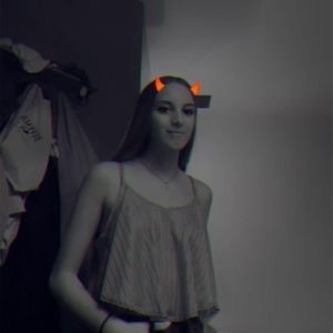 Meet your Posher, Jade